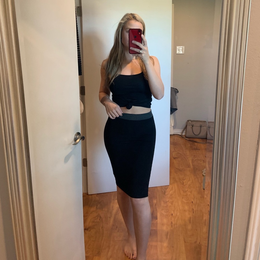 Black pencil skirt